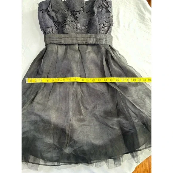 Eva Franco Women’s Black Strapless Mini Dress Embroidered Lace Size 10 - Picture 9 of 10